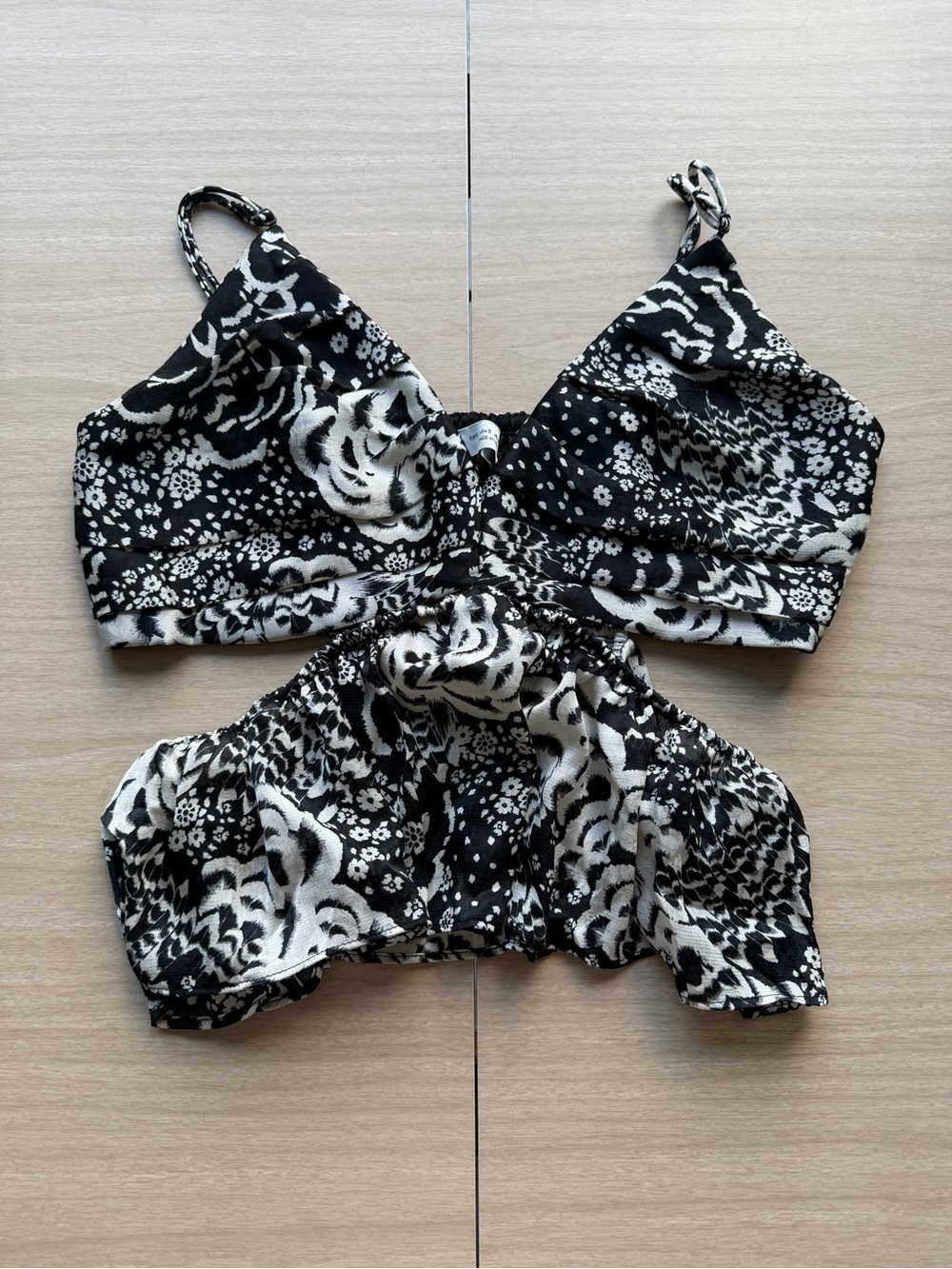 Zara Women’s Black & White Floral Cutout Tank Top S